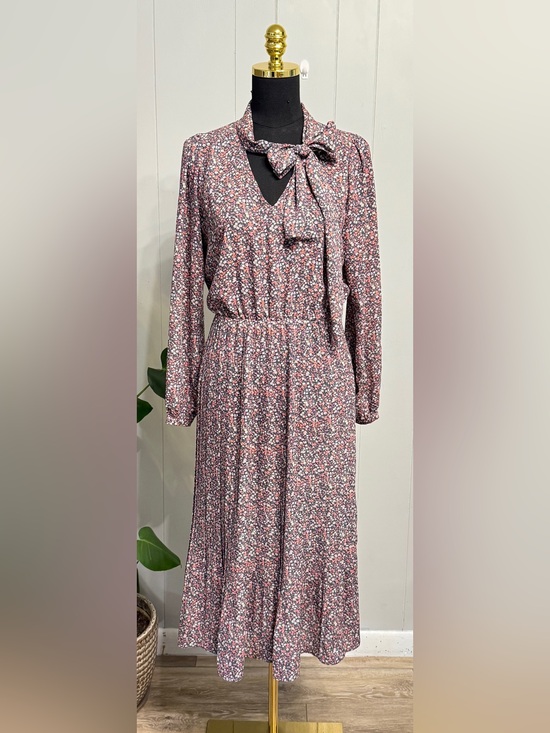 Banana Republic Dresses & Skirts - Banana Republic Dusty Rose Floral Tie-Neck Long Sleeve Midi Dress
